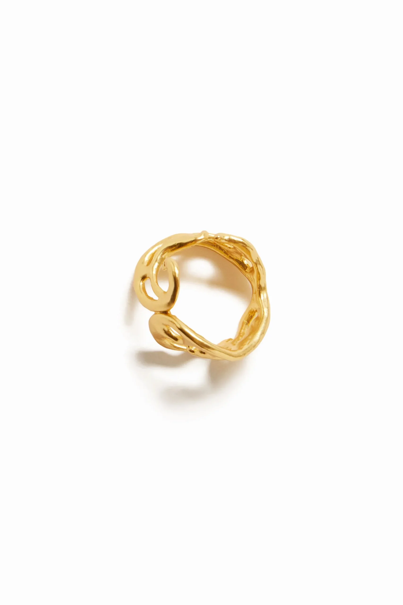 Anillo formas orgánicas baño oro Zalio