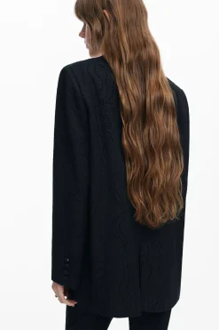 Blazer troquelada