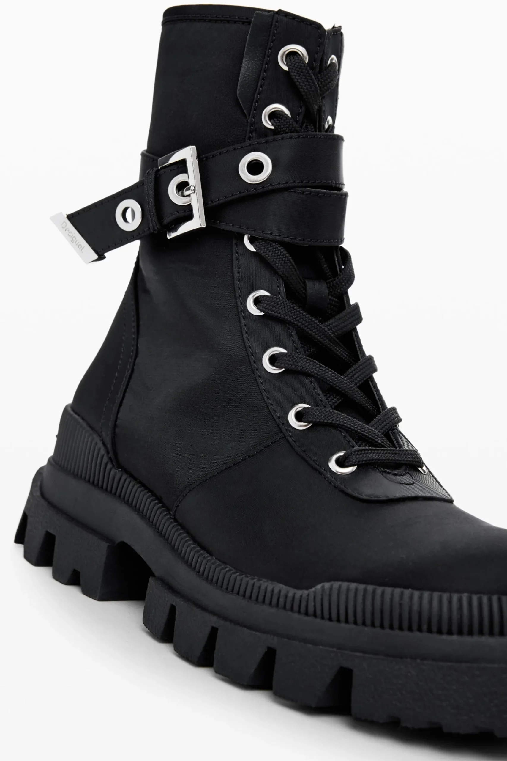Bota militar