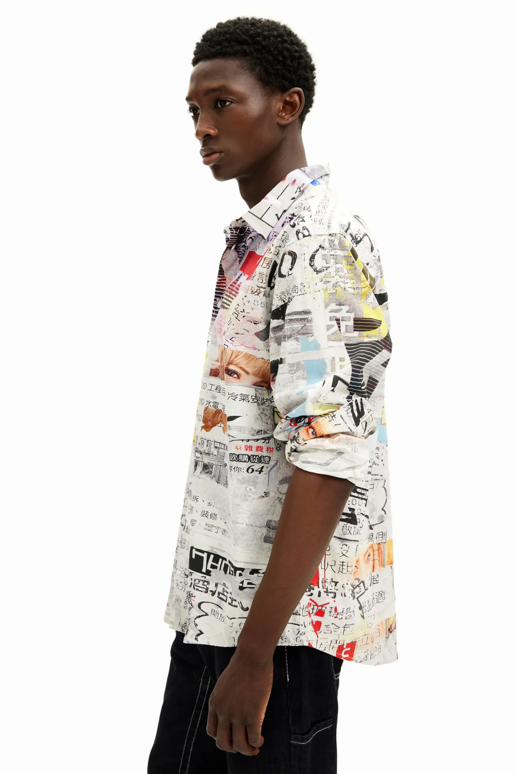 Camisa con diseño de prensa japonesa
