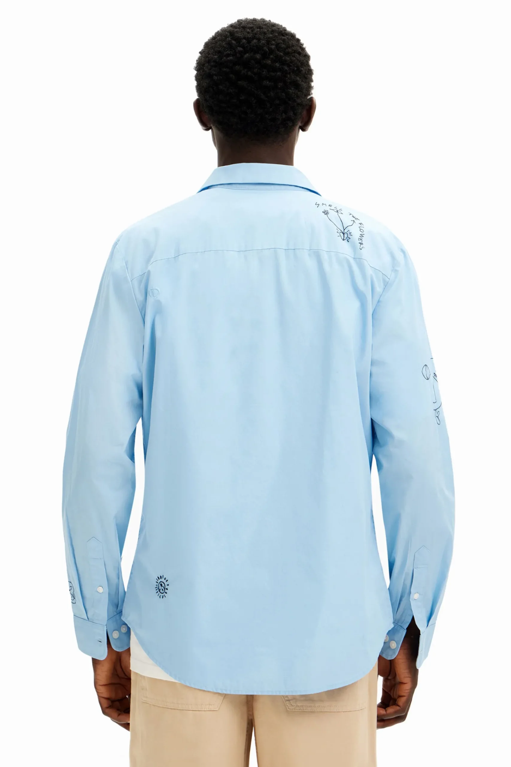 Camisa detalles bordados