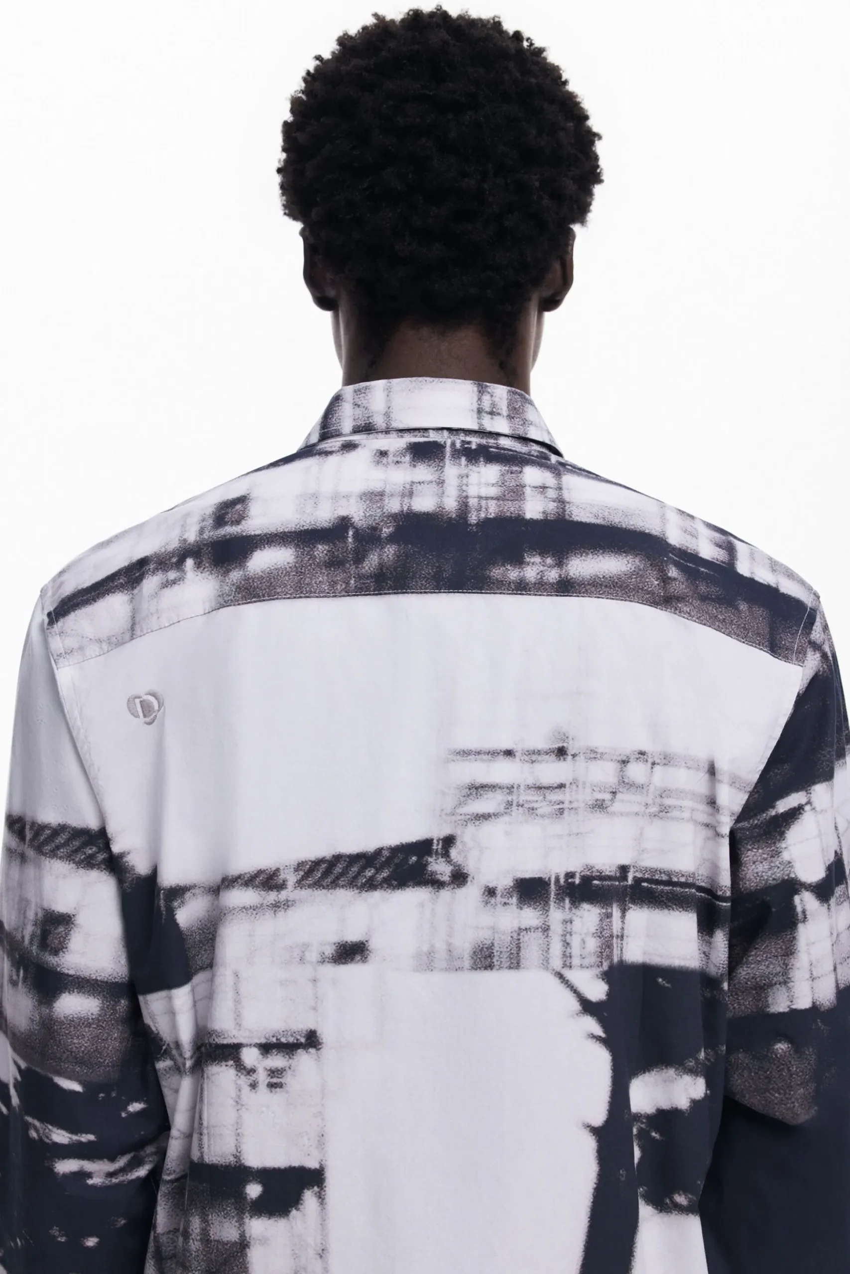 Camisa estampado urbano