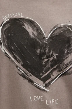 Camiseta básica corazón