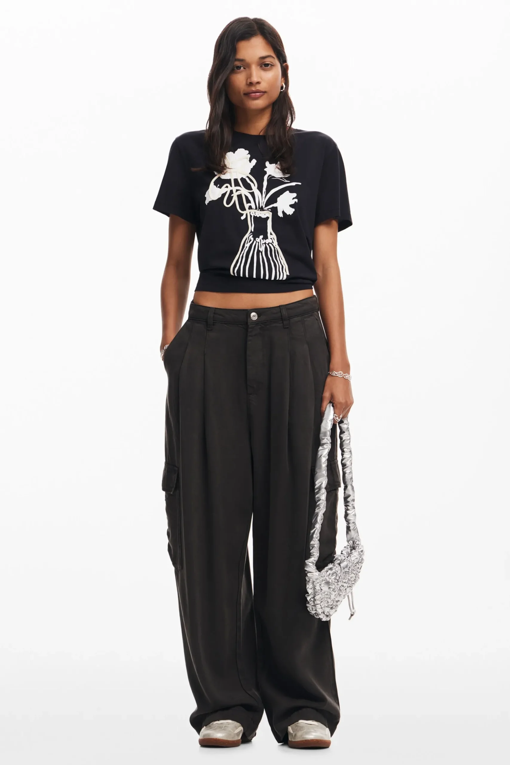 Camiseta lisa jarrón