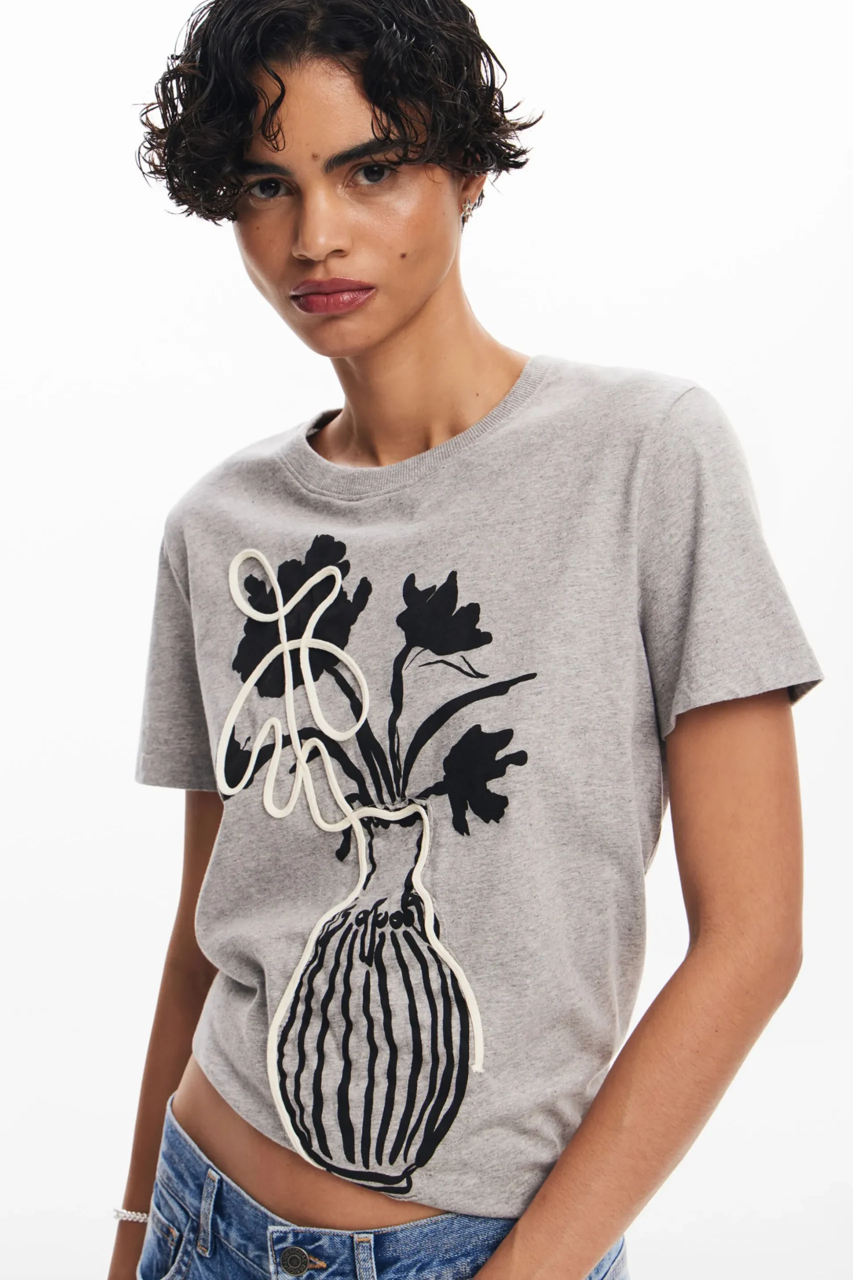 Camiseta lisa jarrón