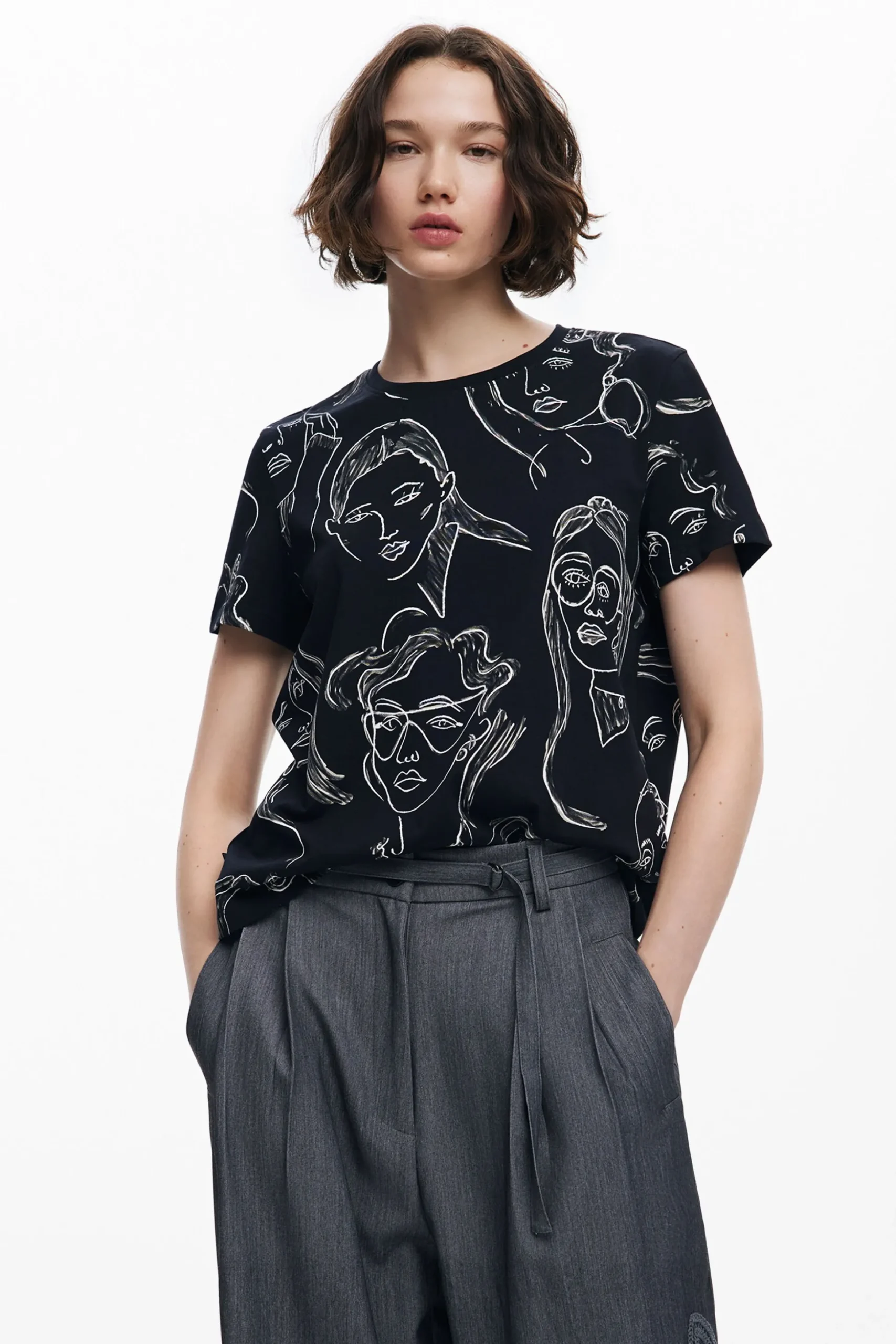 Camiseta manga corta caras