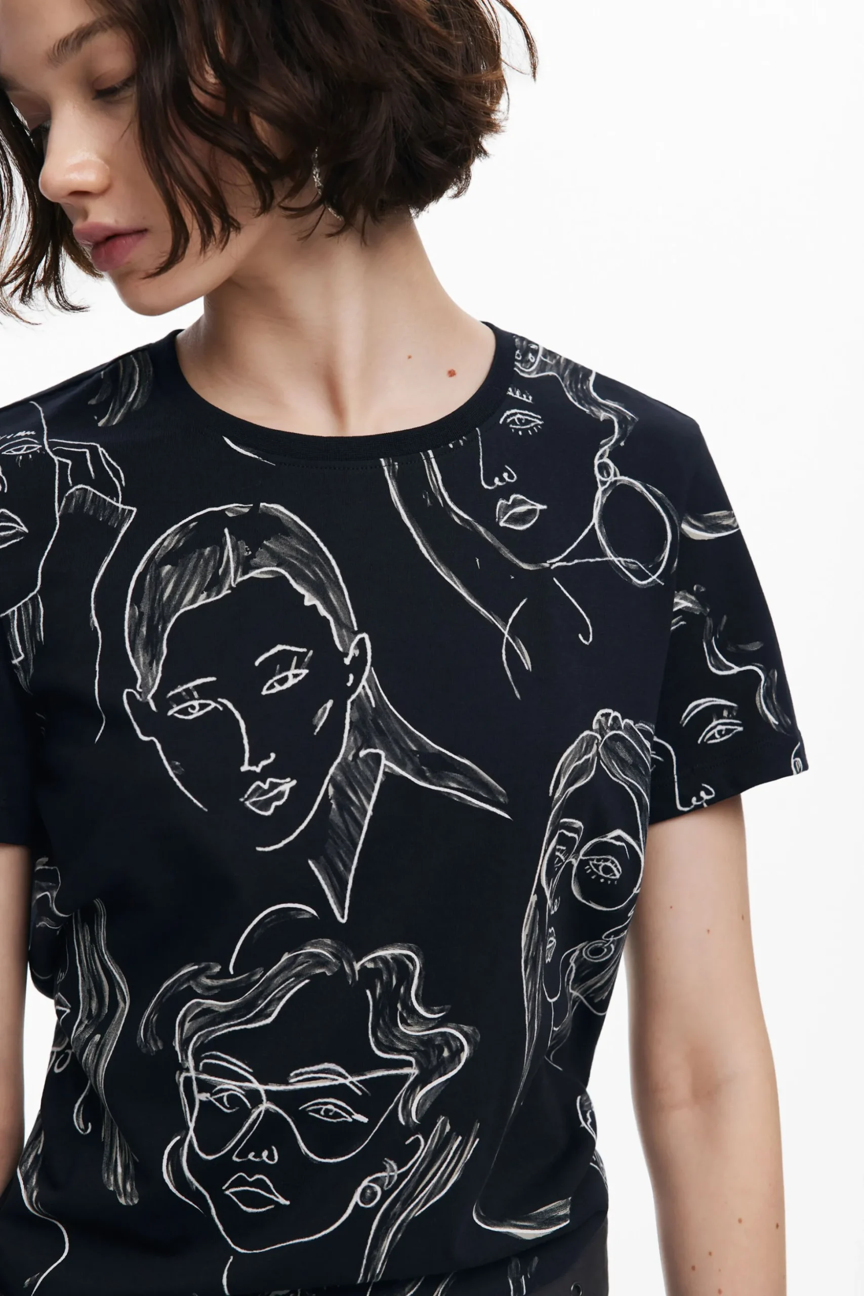 Camiseta manga corta caras