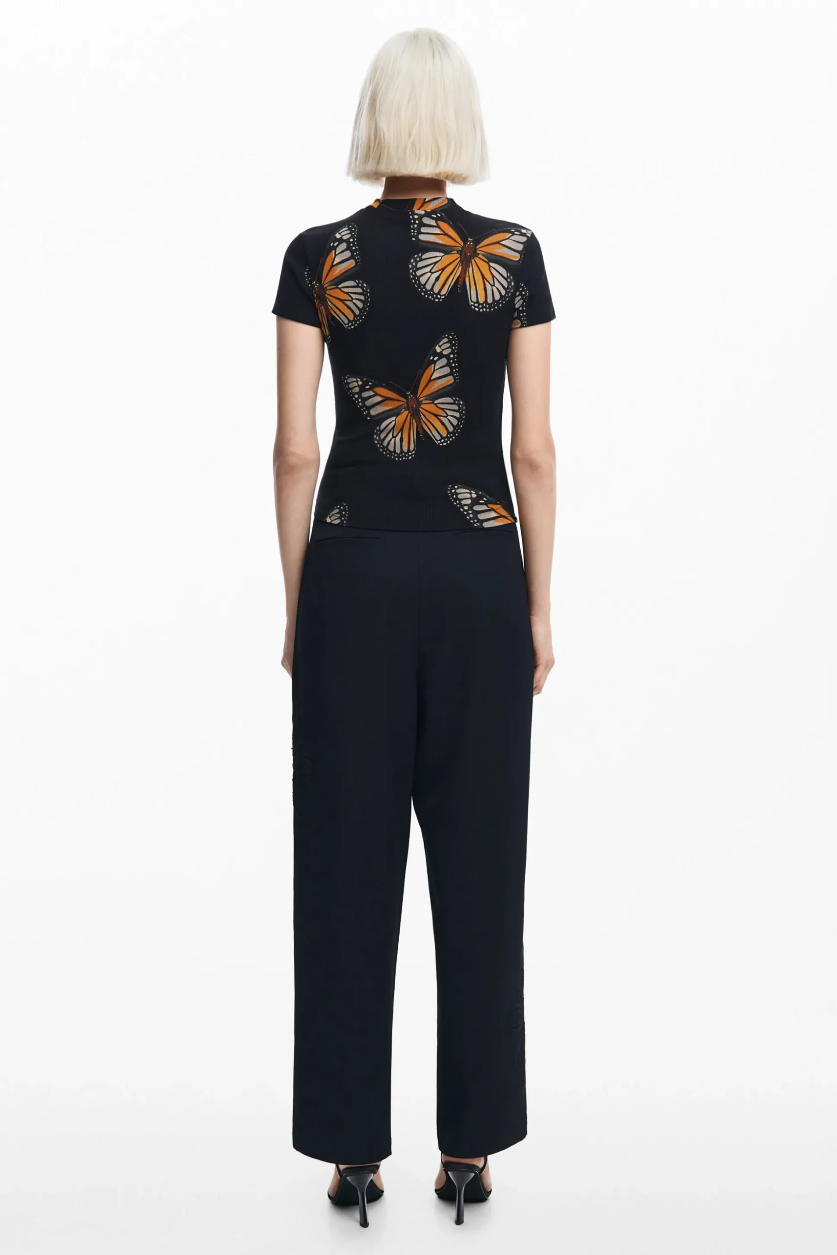 Camiseta manga corta mariposas