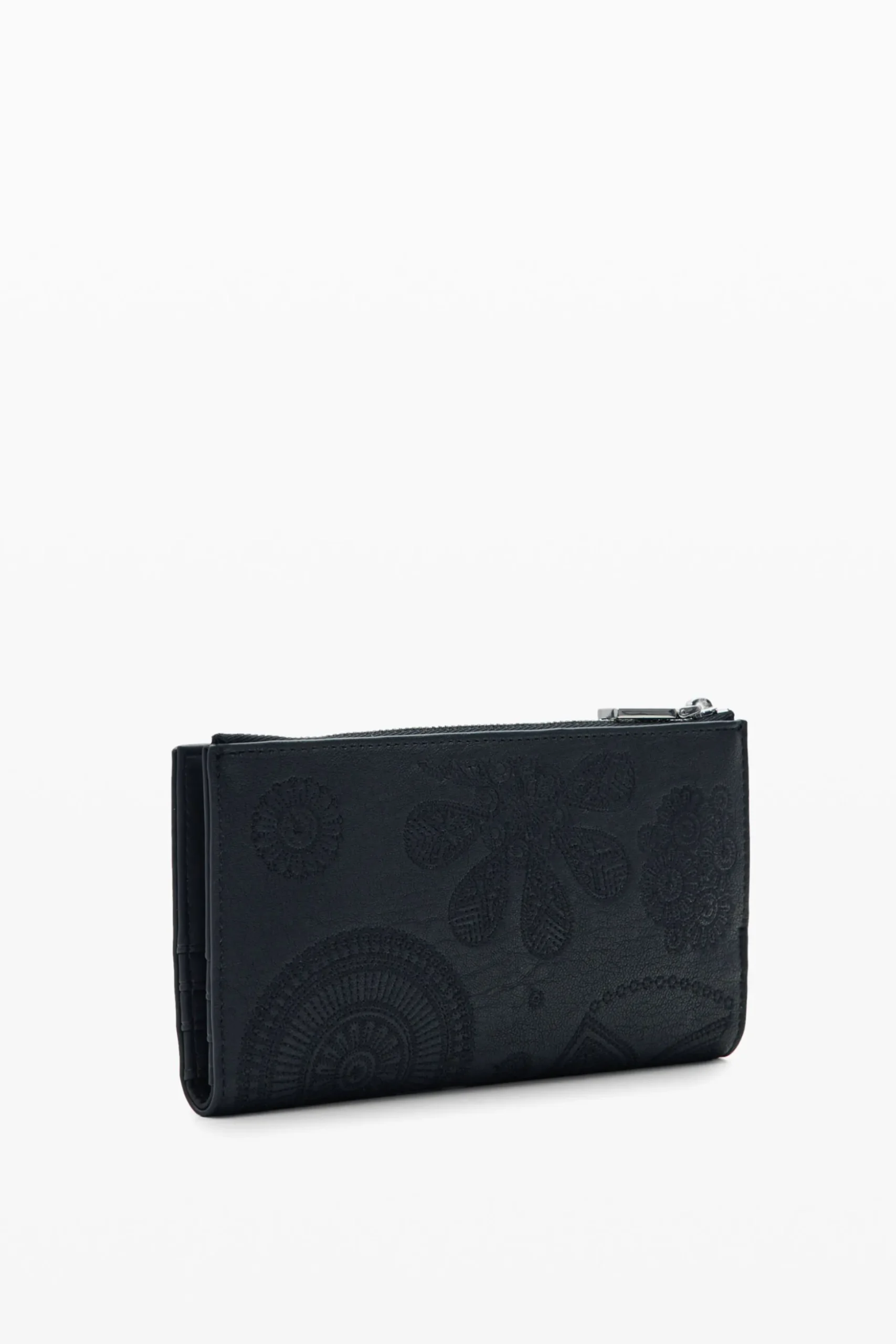Cartera grande bordada