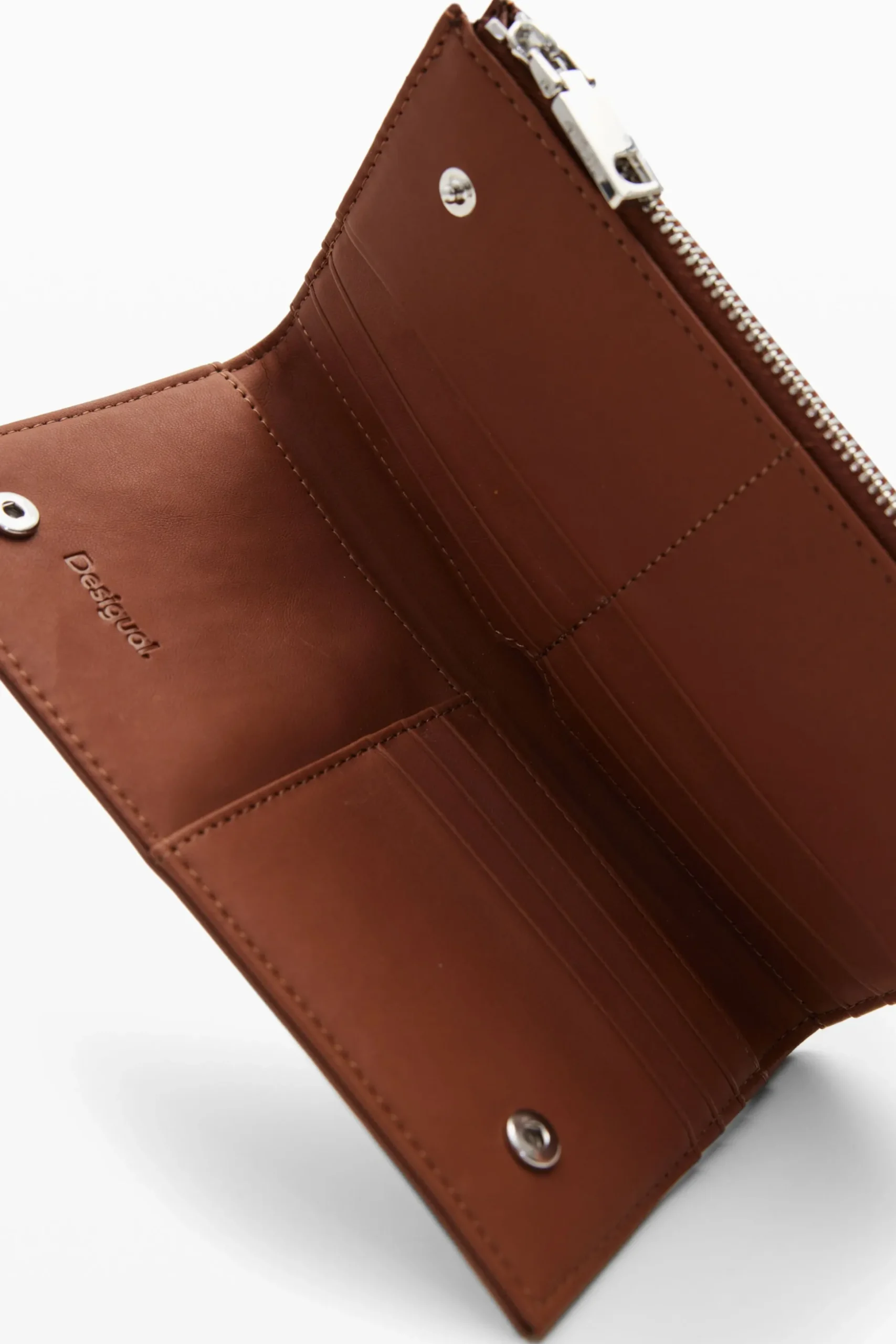 Cartera grande bordada