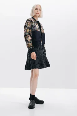 Chaqueta bomber estampada