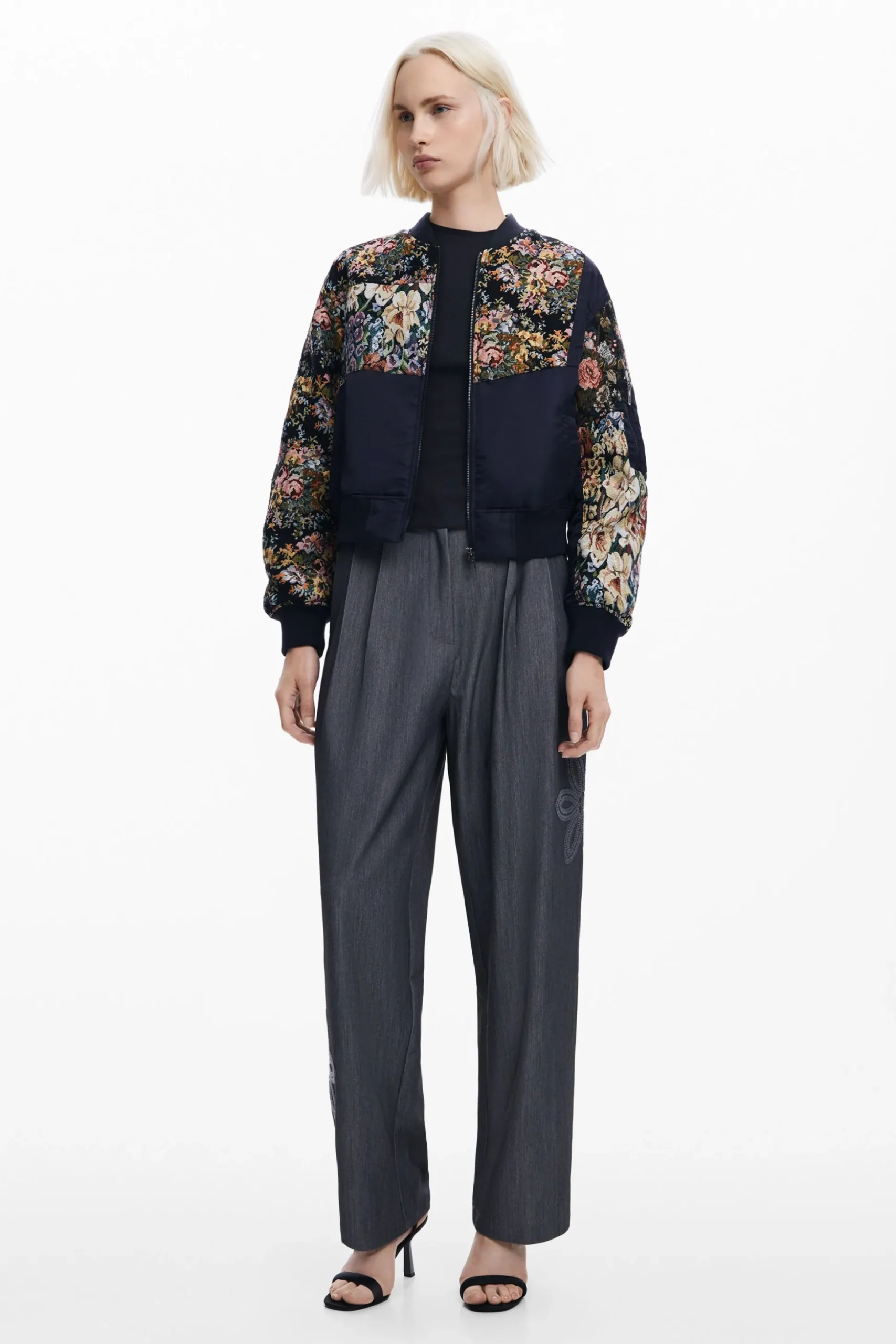 Chaqueta bomber estampada