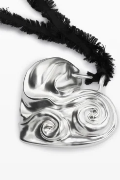 Colgante corazón cinta baño plata Zalio