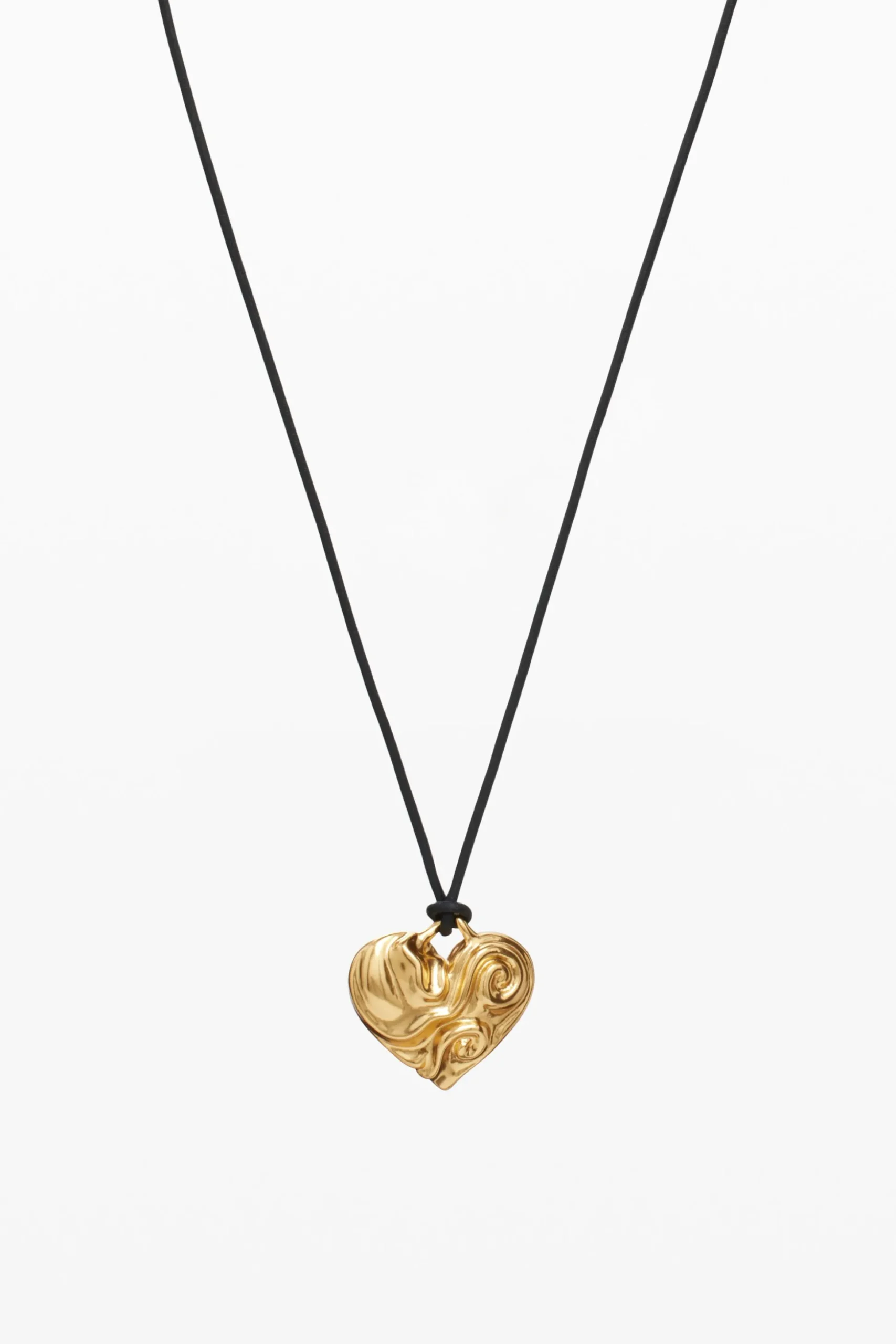 Colgante corazón cuerda baño oro Zalio
