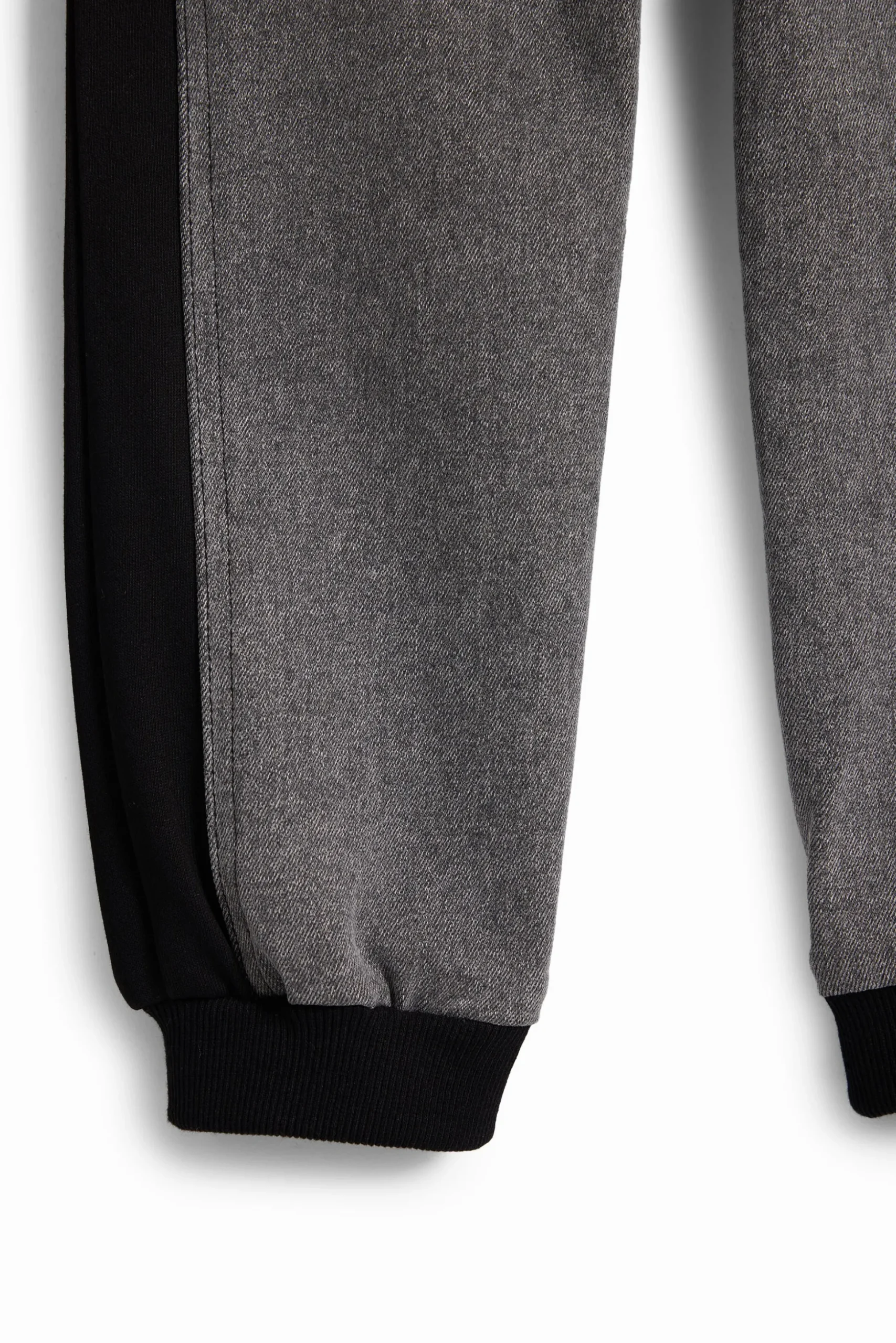 Pantalón combinado jogger