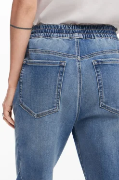 Pantalón jogger denim