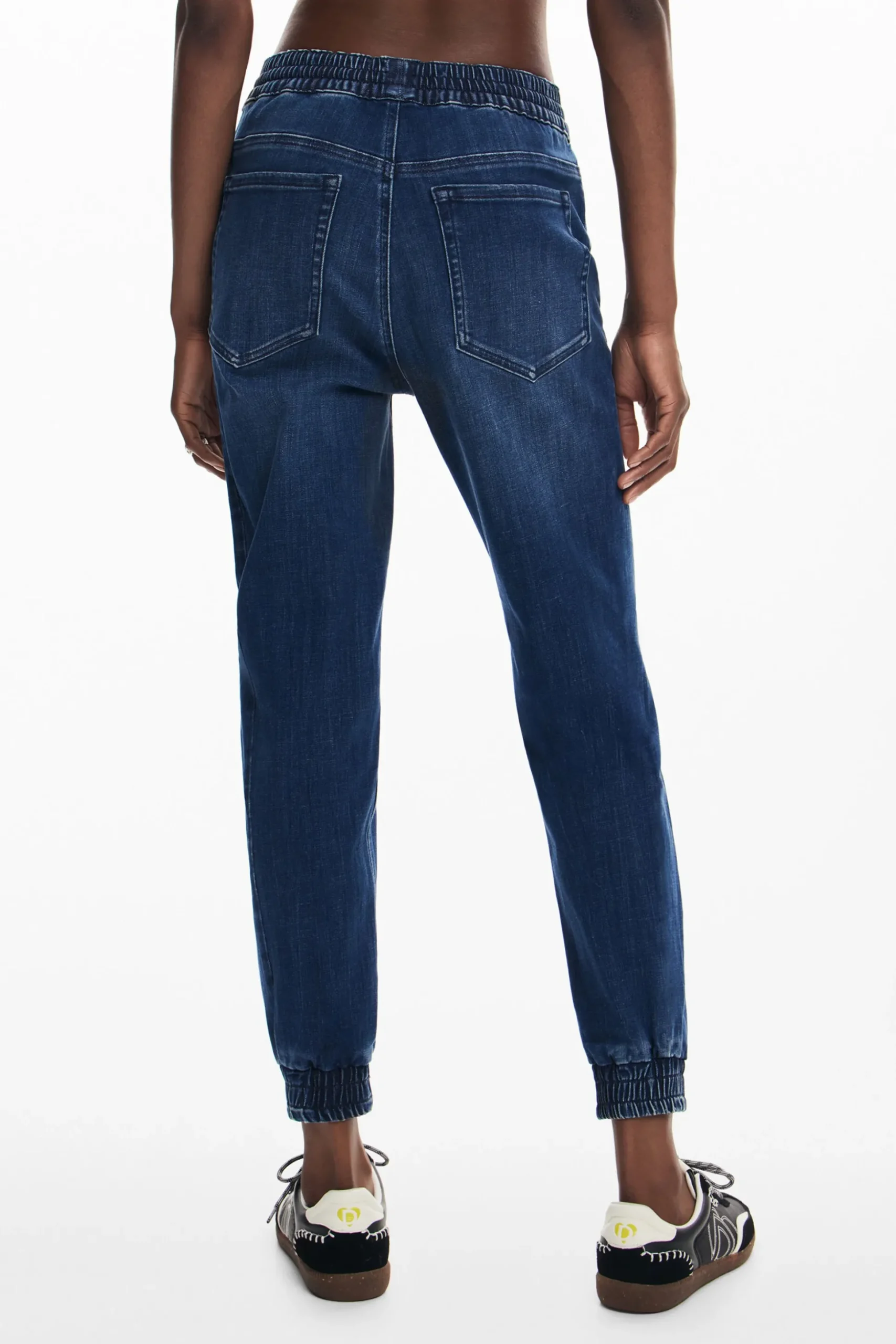 Pantalón jogger tejido vaquero