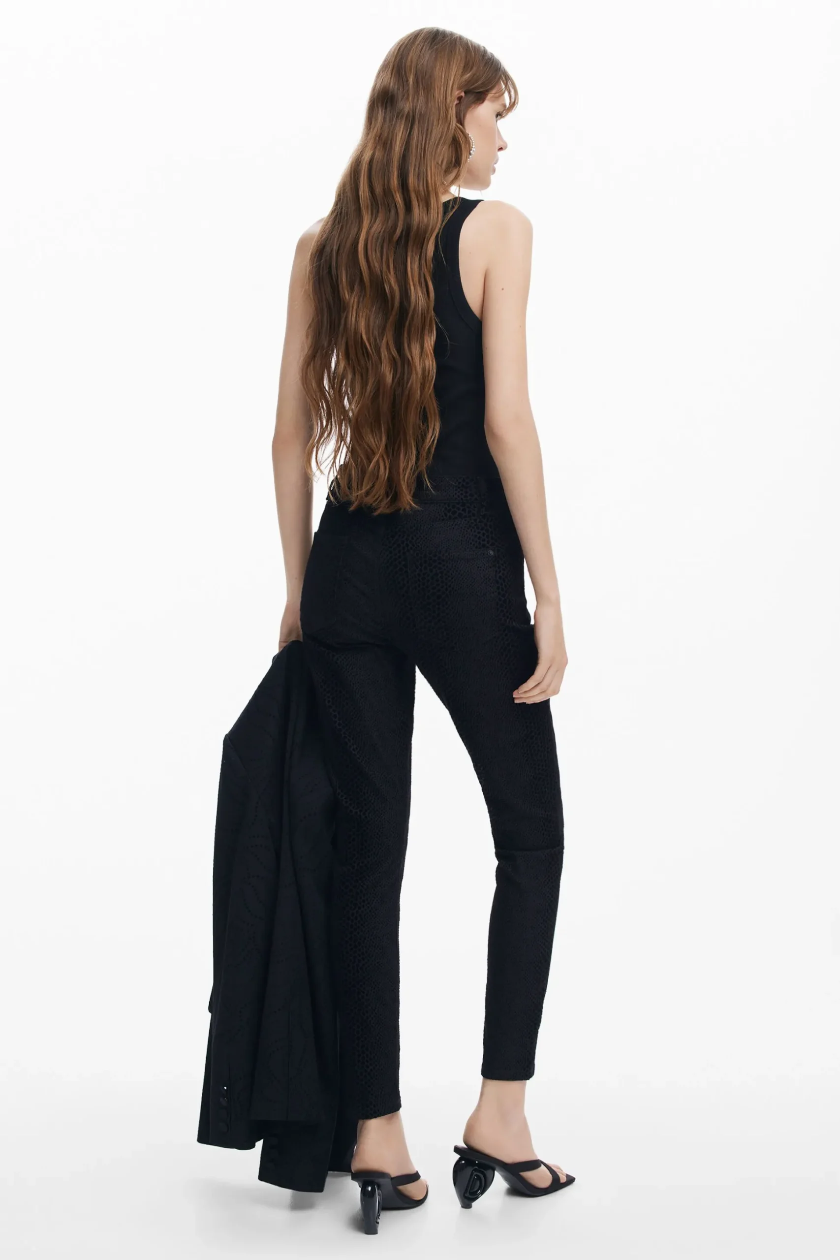 Pantalón slim denim