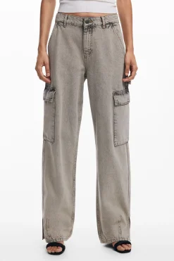 Pantalón vaquero cargo