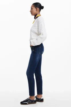 Pantalon denim flores