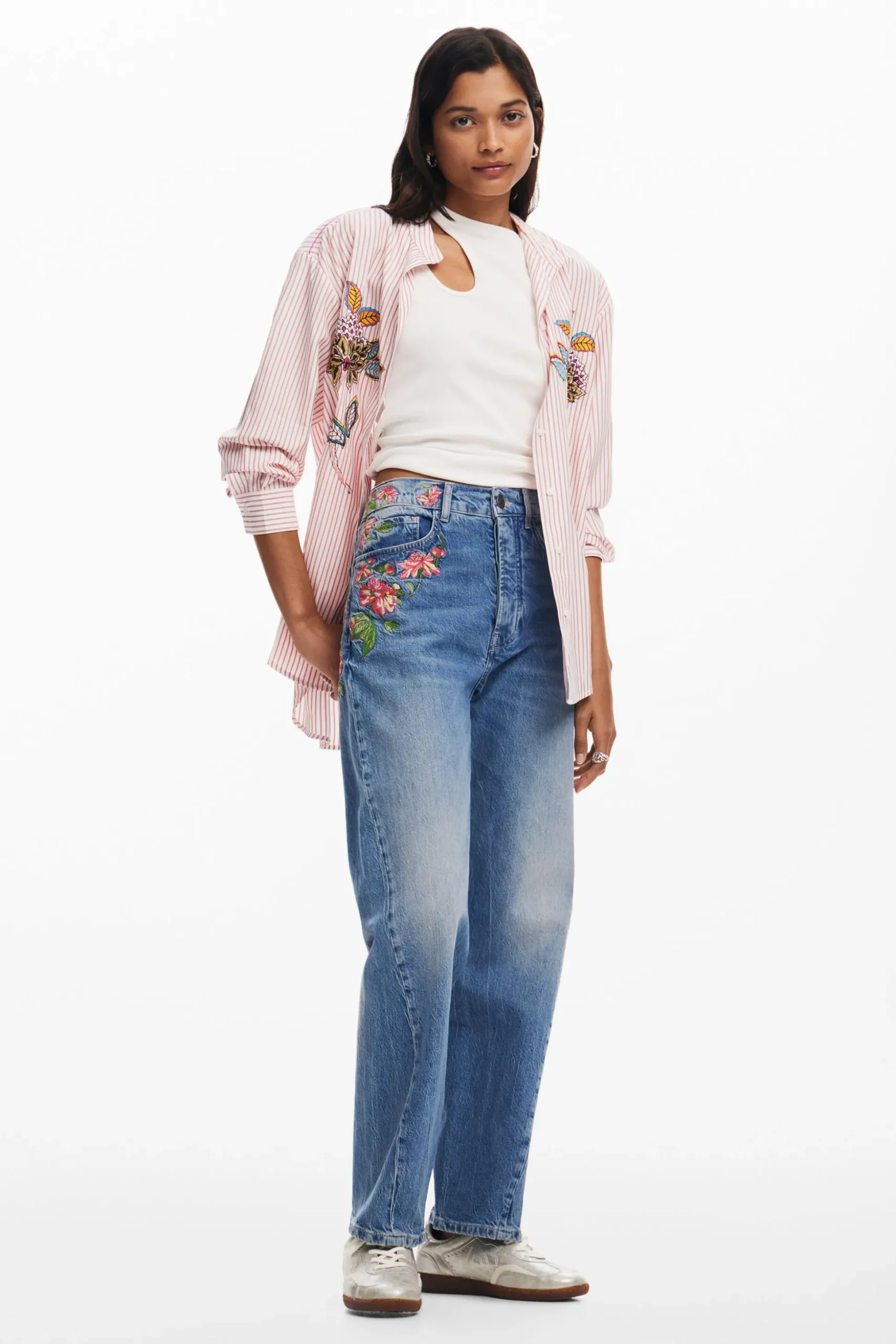 Pantalones largos denim flores