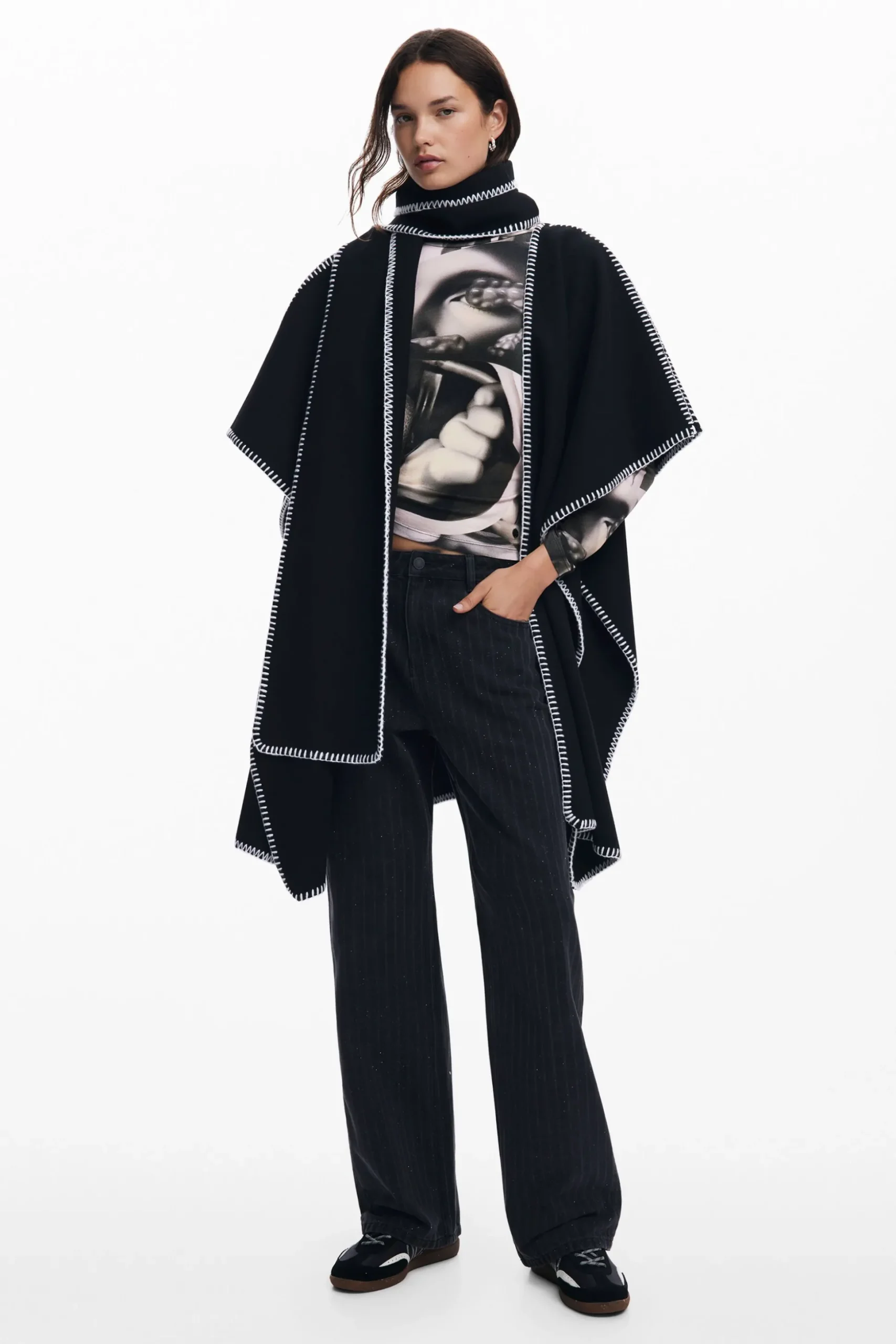 Poncho con bufanda