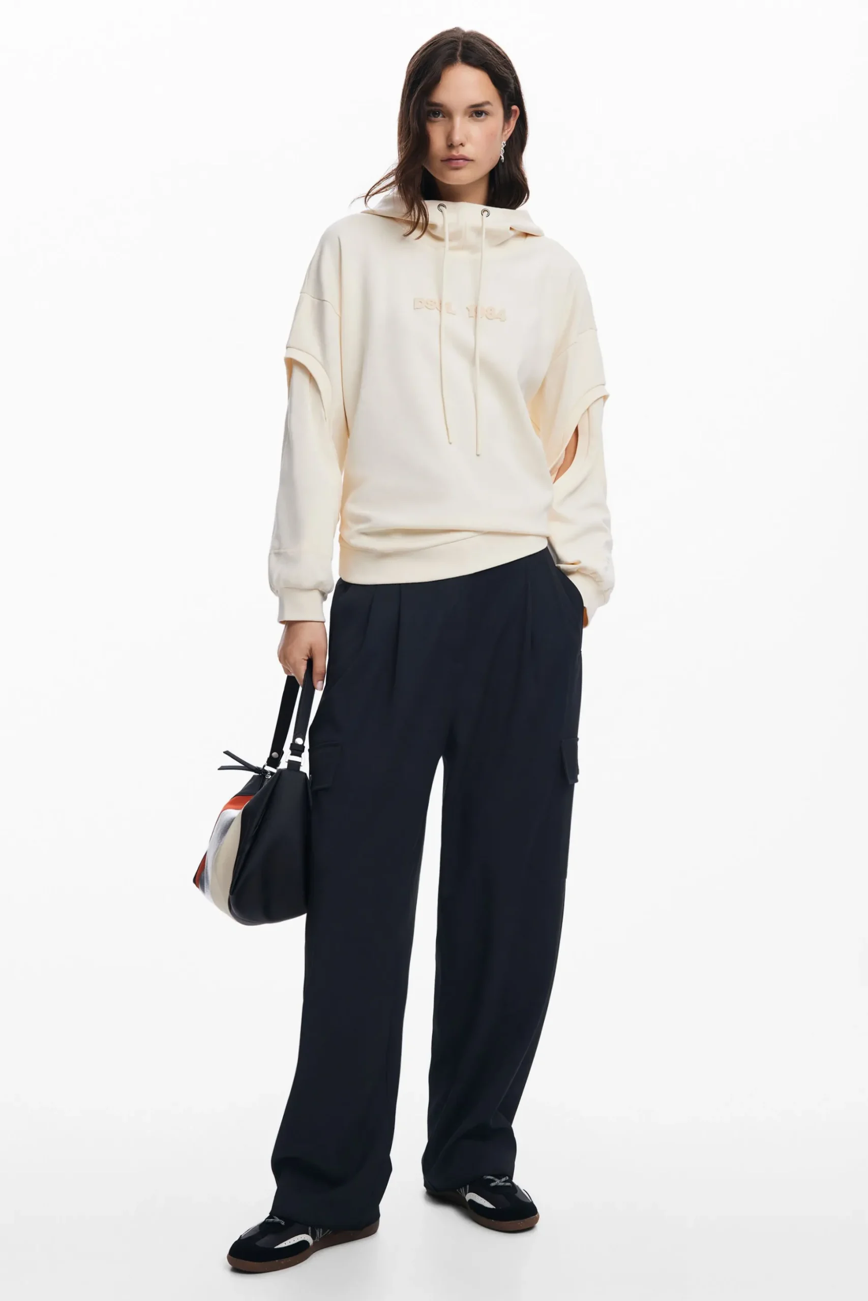 Sudadera oversize abertura mangas