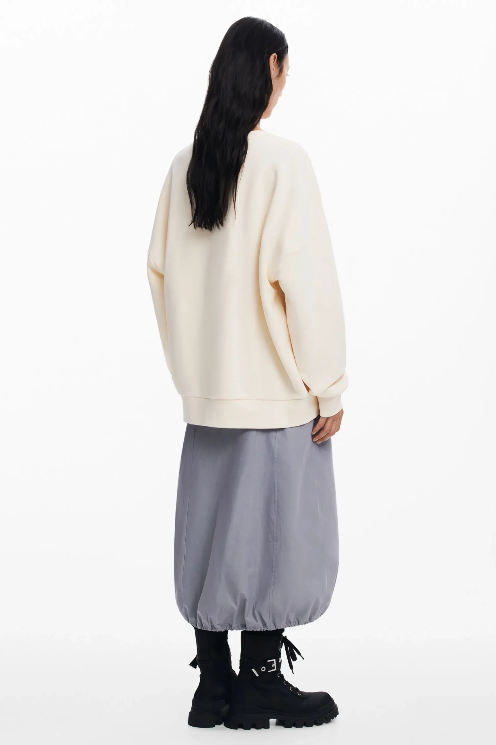 Sudadera oversize flor