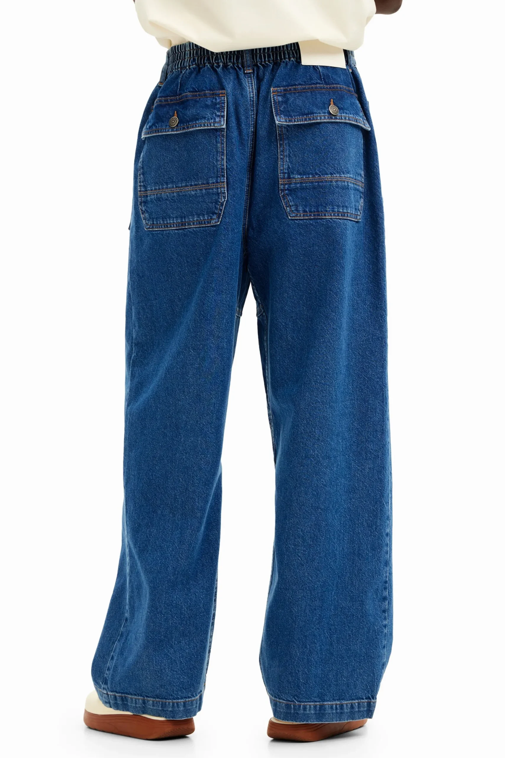 Vaqueros largos bolsillos