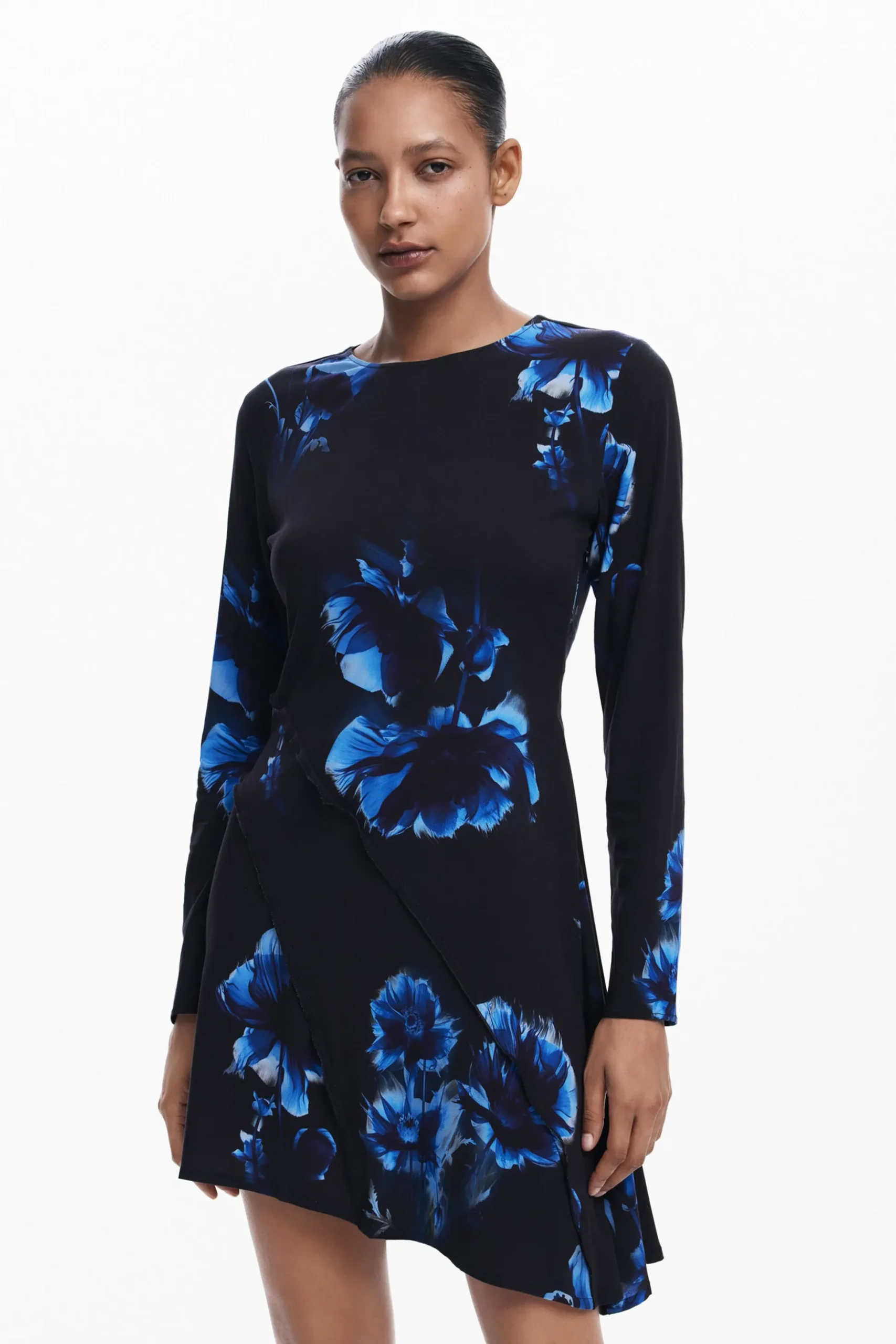 Vestido corte asimétrico