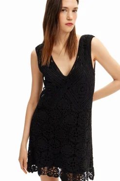 Vestido corto crochet