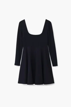 Vestido corto vuelo