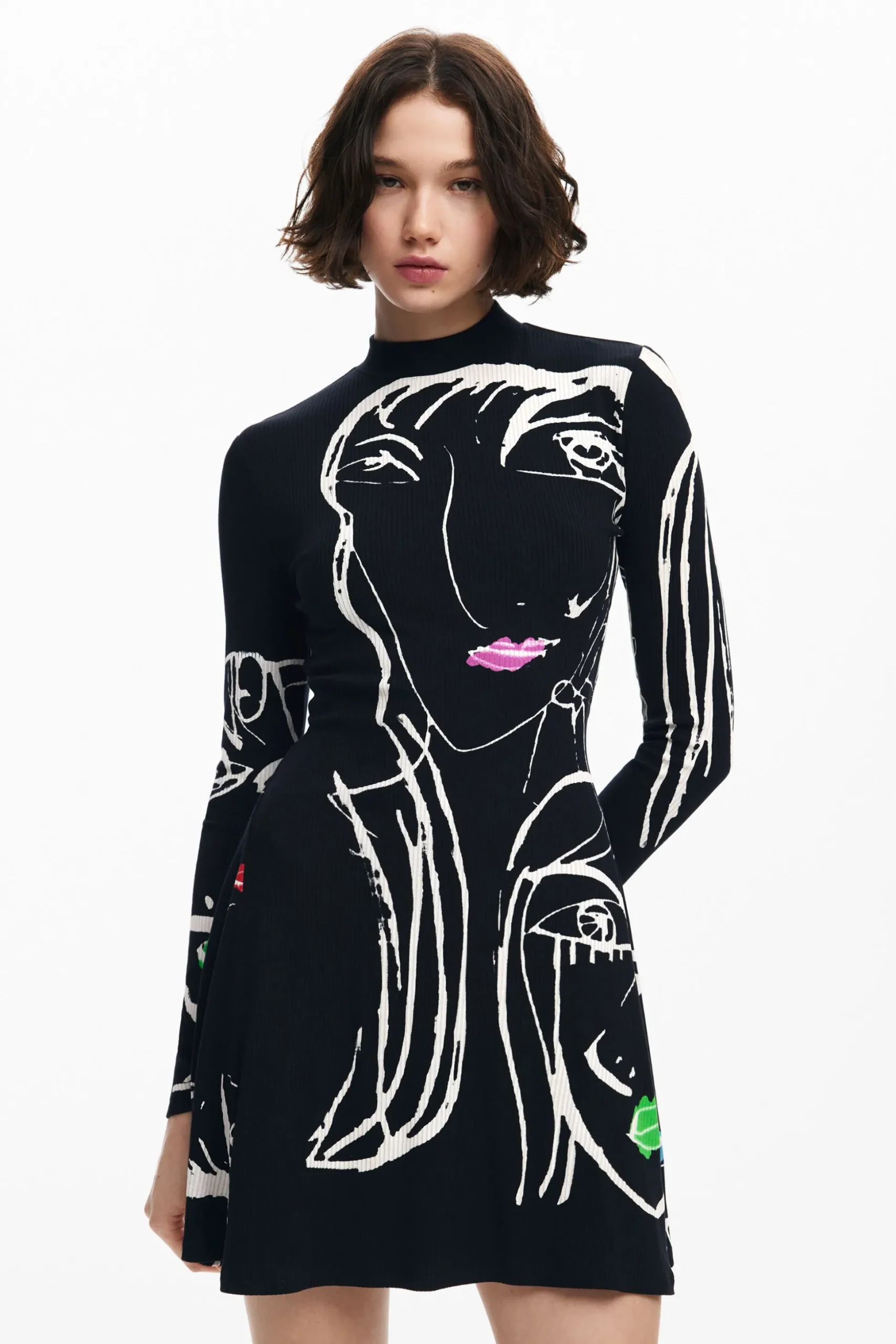 Vestido estampado caras
