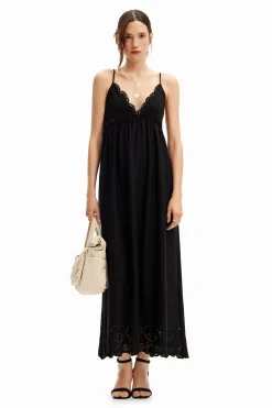Vestido largo encaje