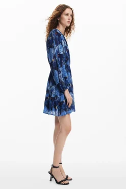 Vestido mini arty